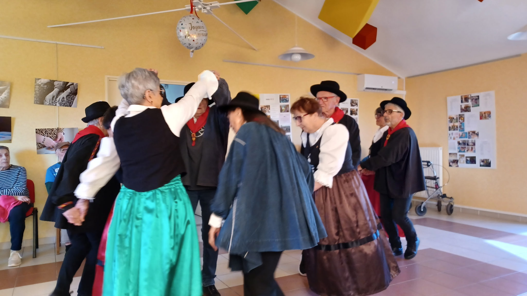 Le folklore occitan à la Marpa Le Ségali.