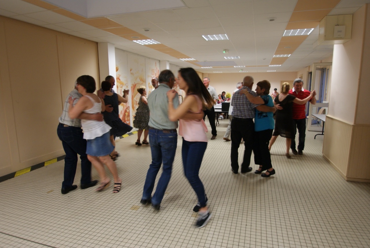 C'est la rentrée au club de danse de Valdériès.