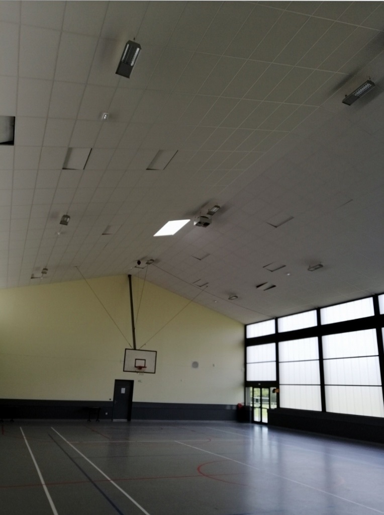 L'intérieur du gymnase. Intérieur du gymnase.