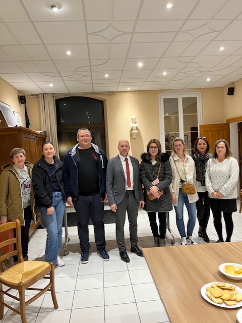 Les vœux de la municipalité au personnel communal. Les vœux de la municipalité au personnel communal.