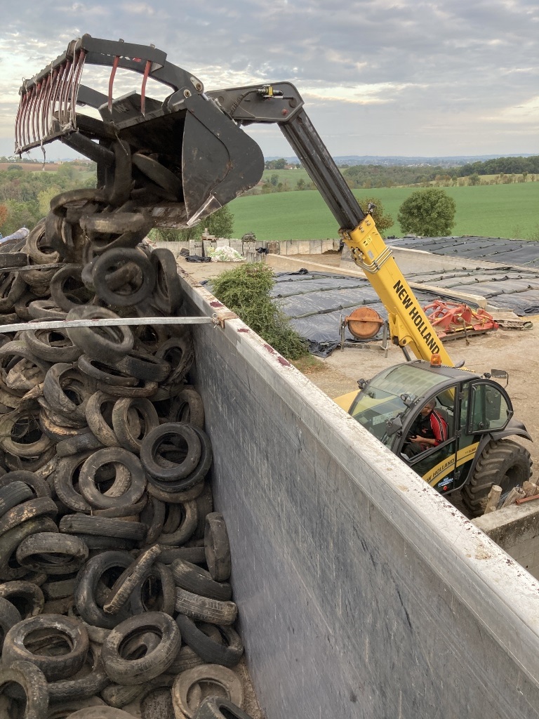 Pneus usagés : la 1ère phase de collecte est terminée. Pneus usagés : la 1ère phase de collecte est terminée.