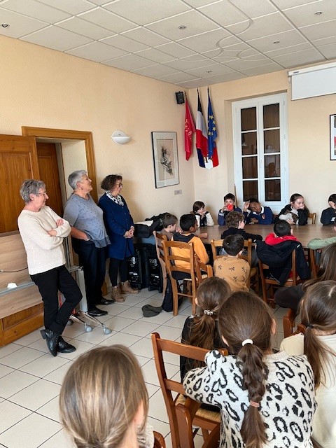 Un recueil de scènes de vie, passerelle de mémoire.