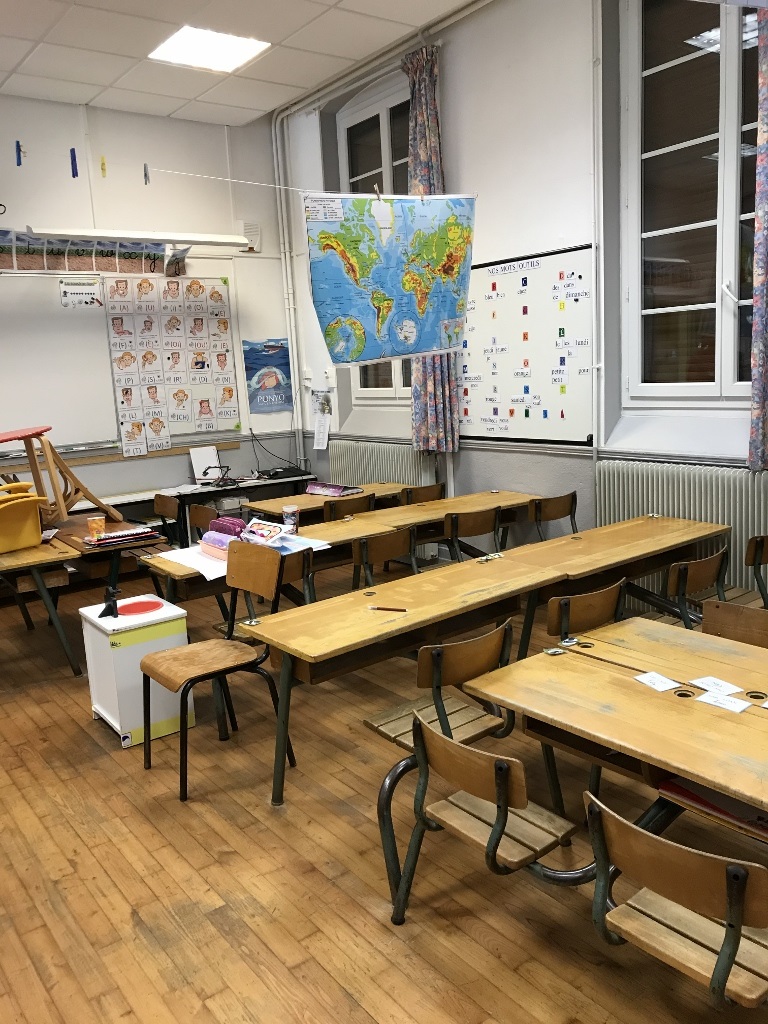une rentrée scolaire toute proche. salle de classe
