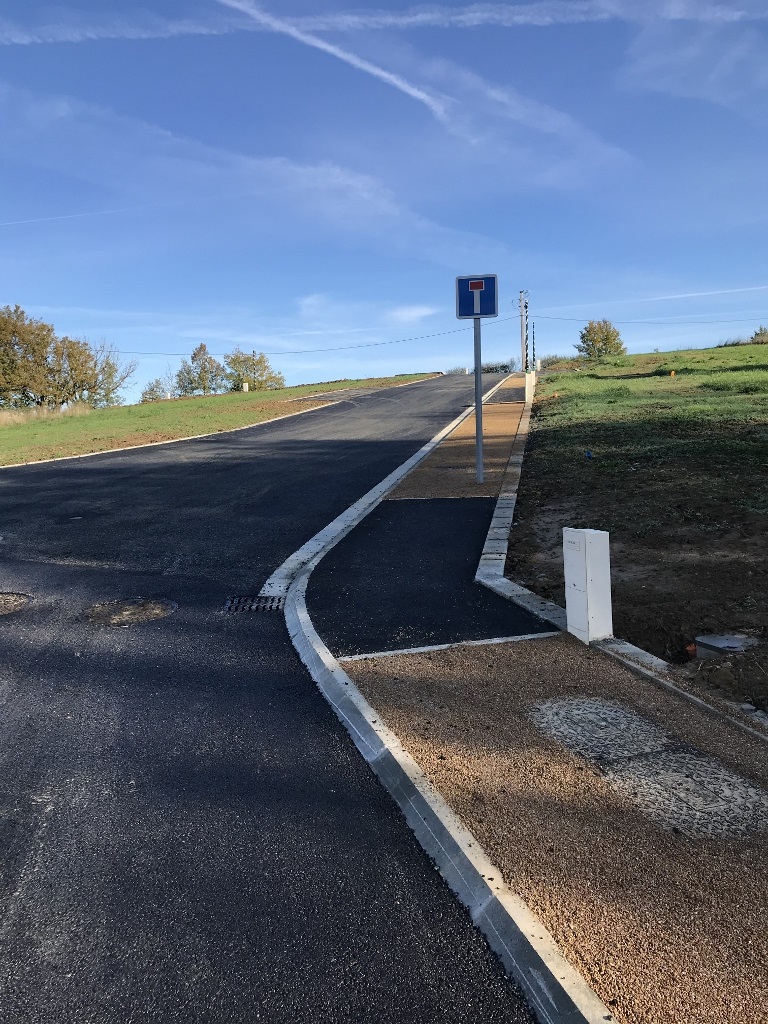 Les travaux du lotissement sont en voie d'achèvement Lotissement du domaine de la Font Neuve