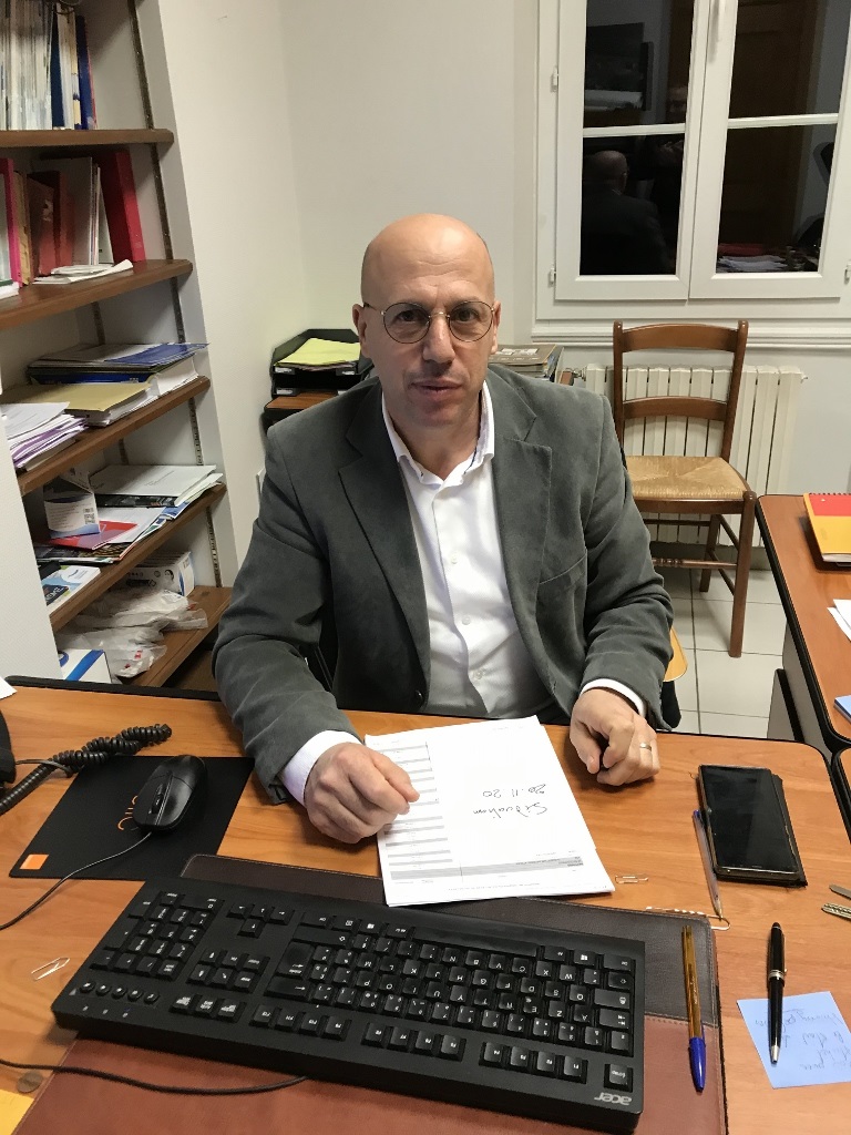 Colère du Maire envers les services d'Orange. Colère du Maire envers les services d'Orange.