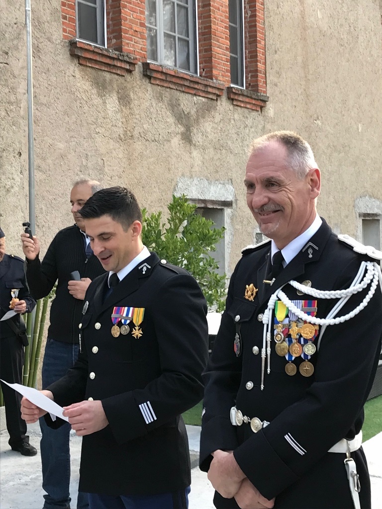 Gendarmerie : prise de commandement par le major Eric COURTOIS. Gendarmerie : prise de commandement par le major Eric COURTOIS.
