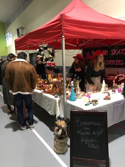 Le marché de noël se prépare 2023 Le marché de noël se prépare 2023
