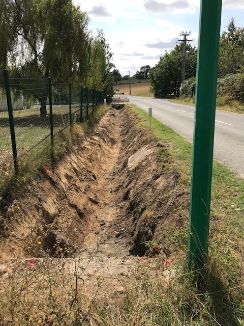 Les travaux de sécurisation au bord de la RD 71 ont débuté. Les travaux de sécurisation au bord de la RD 71 ont débuté.