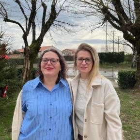A gauche Elody Albinet et à droite Sonia Enjalran