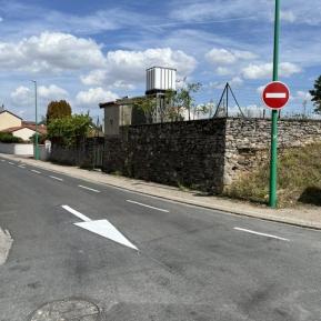 La rue des Terrasses est en sens unique